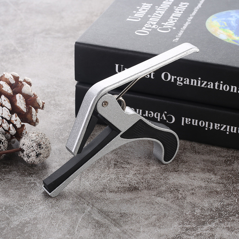 Guitar Capo Clip - メタルギターカポ アコースティックエレクトリックギター用 シリコンパッド付き アルミニウム片手カポクリップ